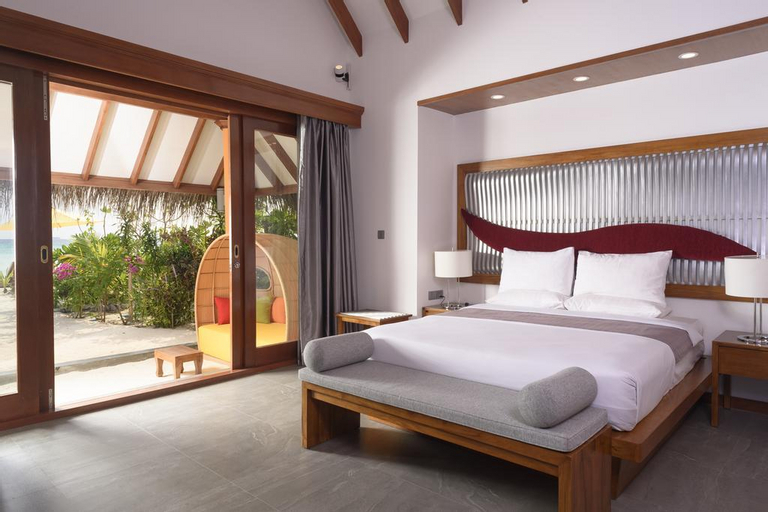 Bedroom 3, Dhigufaru Island Resort, Baa Atoll