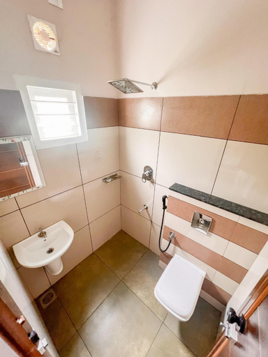 Bathroom 3, Luxe Hotel - Rooms & Villas Wayanad, Wayanad