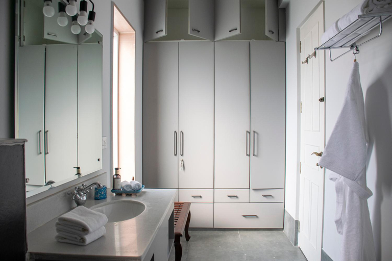 Bathroom 2, Naila Kothi - A Luxury Boutique Royal Suites in Jaipur, Jaipur