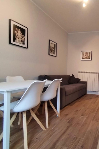 Dining Room 17