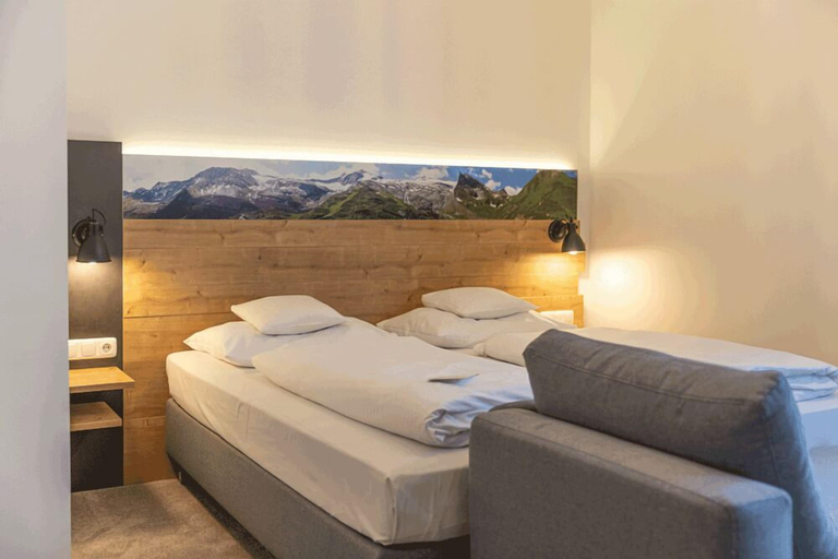 Bedroom 4, MEAT & STAY HOTEL, München