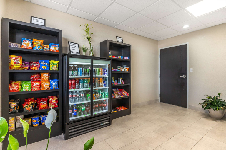 Food & Drinks 5, Best Western Prime Inn & Suites, Le Flore