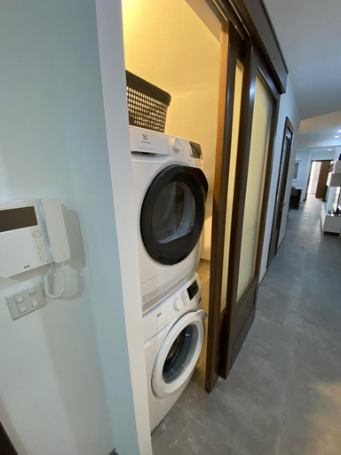Bathroom 2, Gzira two-bedroom Apartment