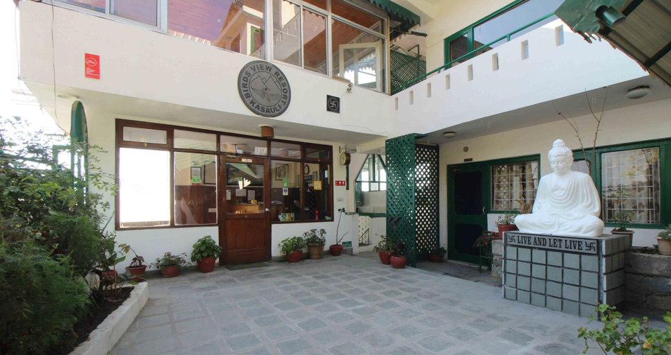 Exterior & Views