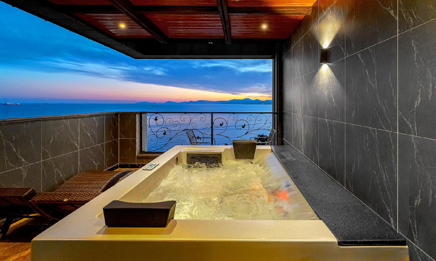 Others 4, Grand Ocean, Namhae