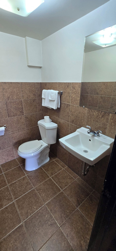 Bathroom 4