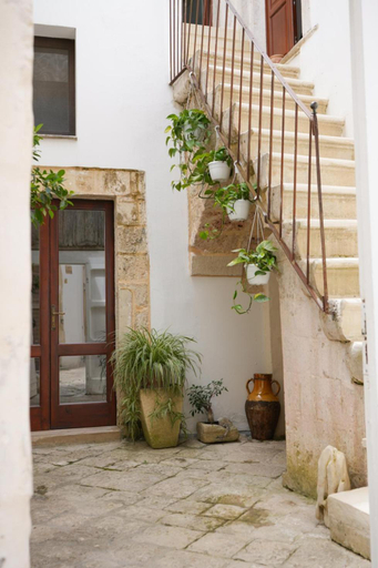 Others 5, Palazzo Salvatori, Lecce