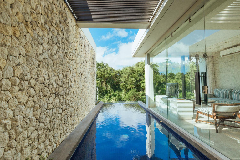 Swimming Pool 16