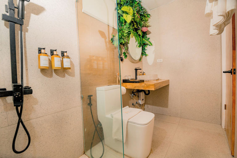 Bathroom 3, Nadhibar Resort, Mahinog