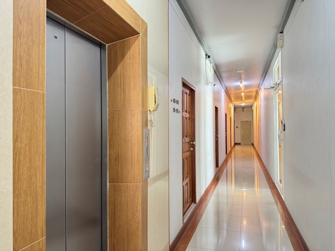 Others 5, Nicha Residence Hotel, Din Dang
