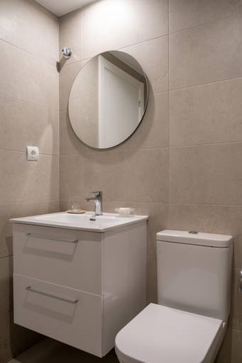 Bathroom 3, Playa & Beach Apartments Mijas Costa & Fuengirola by ALFRESCO STAYS, Málaga