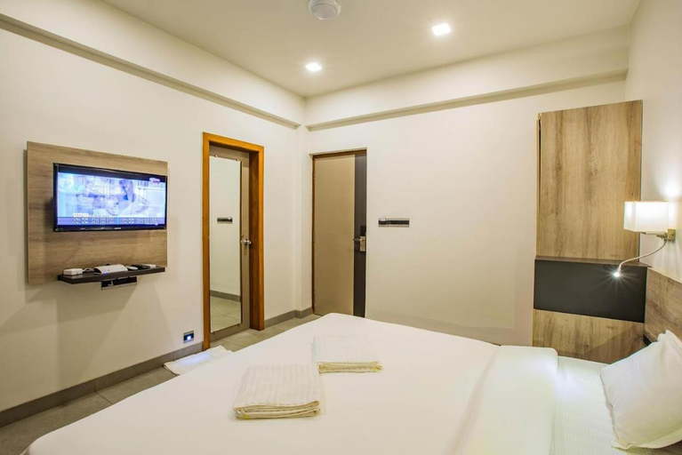 Bedroom 3, Coastal Pearl Hotel Margao Railway Station, South Goa