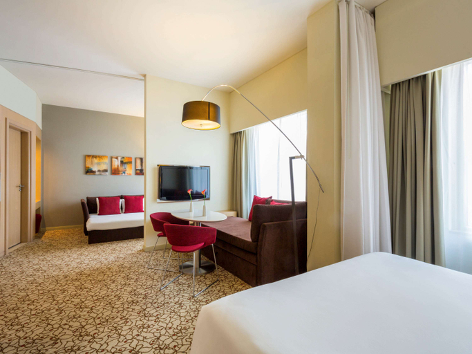 Bedroom 4, Novotel Suites Mall Avenue Dubai, Dubai