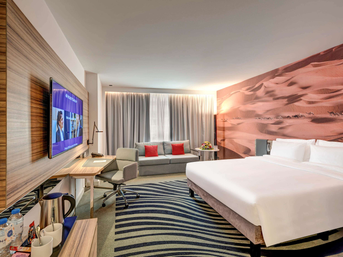 Bedroom 3, Novotel Sharjah Expo Centre, Sharjah City
