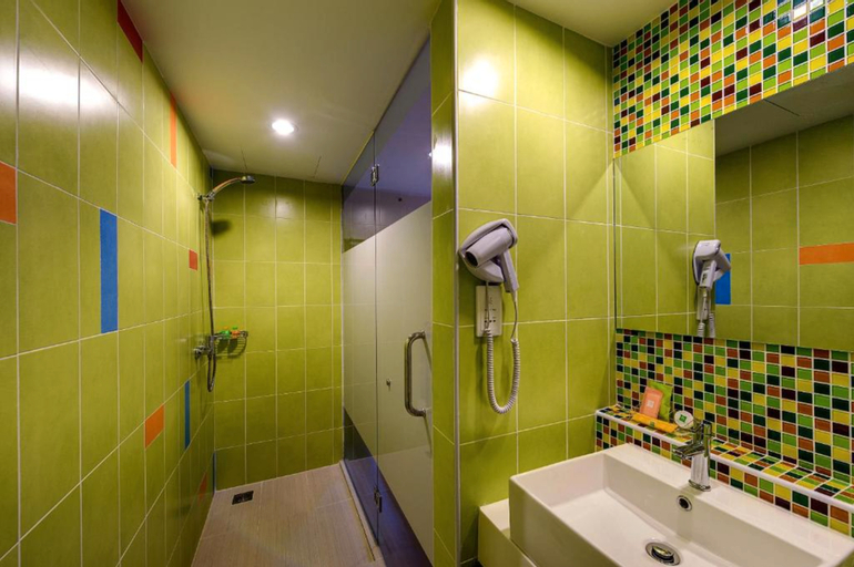 Bathroom 9