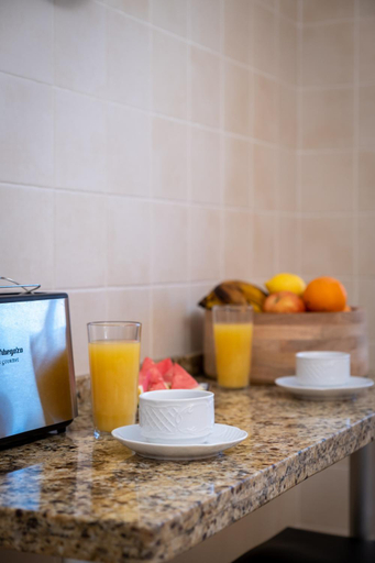Food & Drinks 5, Playa & Beach Apartments Mijas Costa & Fuengirola by ALFRESCO STAYS, Málaga