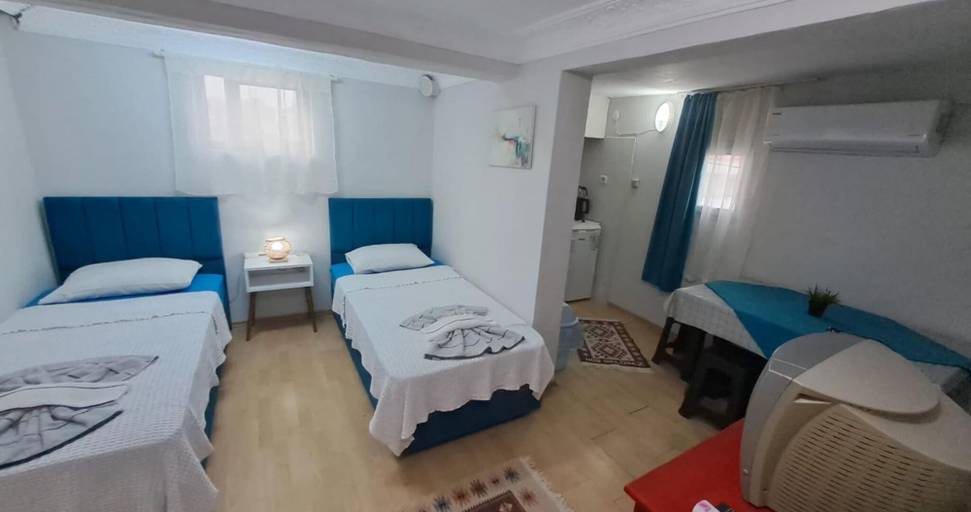 Bedroom 2, Otel B, Çeşme