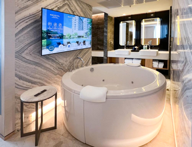 Novotel Rayong Star Convention Centre - Tap to explore photos