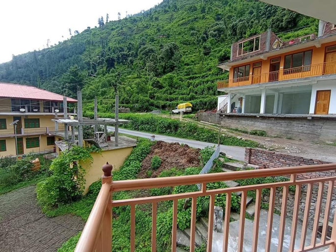 3, Chetan Home Stay II Flachan Darshan II, Kullu