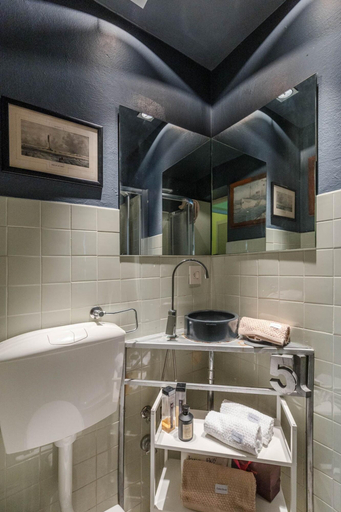 Bathroom 4, La Casa Matta in Viareggio, Lucca