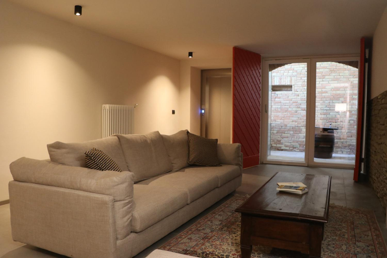 Others 4, Affittacamere Valet, Asti