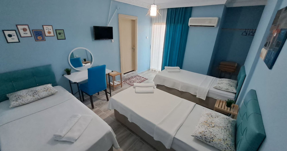 Bedroom 3, Otel B, Çeşme