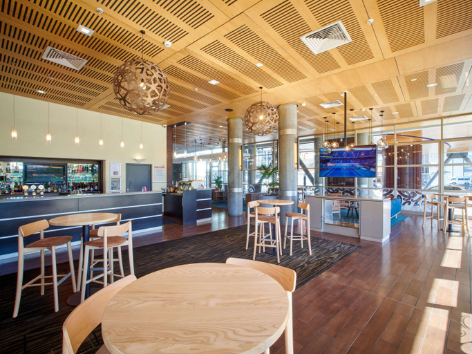 Food & Drinks 3, Novotel Hamilton Tainui, Hamilton