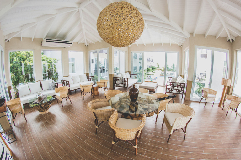 Food & Drinks 5, Playa Escondida Beach Club, Tela