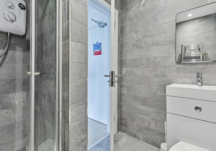Bathroom, Right On Bright On Apartment 1E - City Centre Luxury Apartments, Brighton and Hove