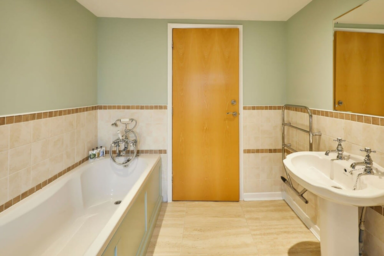 Bathroom 4, Host Stay Widger Mews Apartment, North Yorkshire