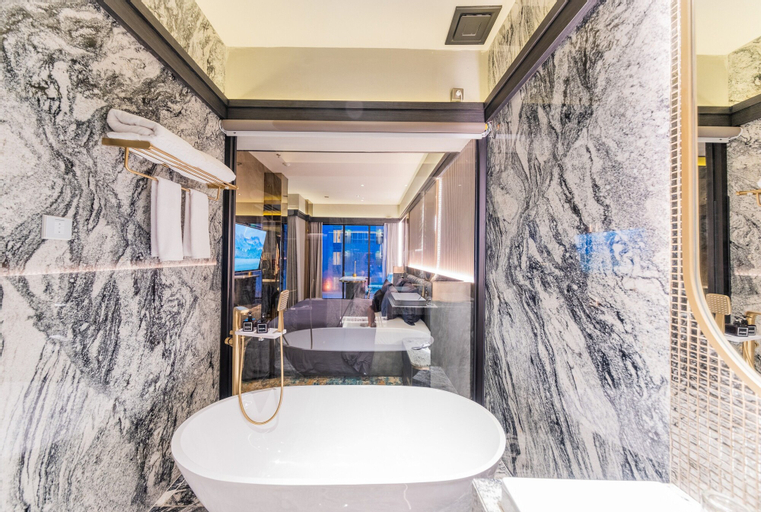 Bathroom 9