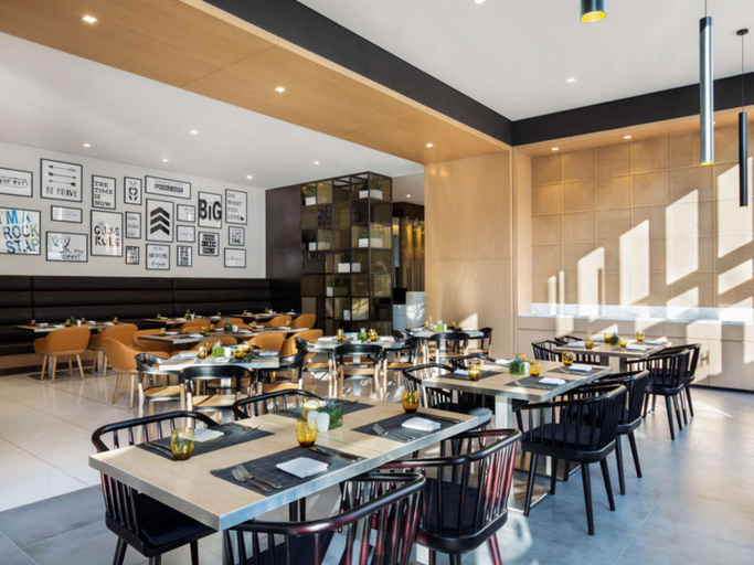 Food & Drinks 5, Novotel Bur Dubai, Dubai
