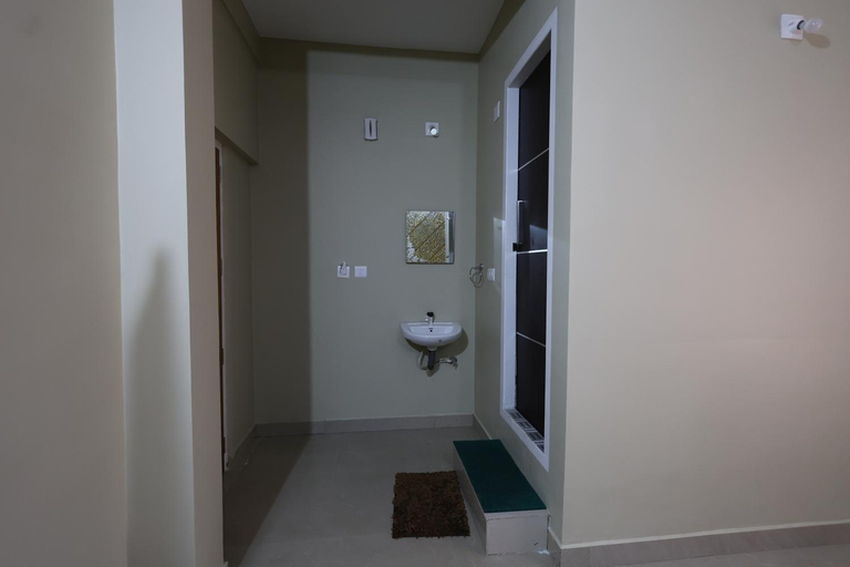 Bathroom 2, Wayanad regal residency, Wayanad