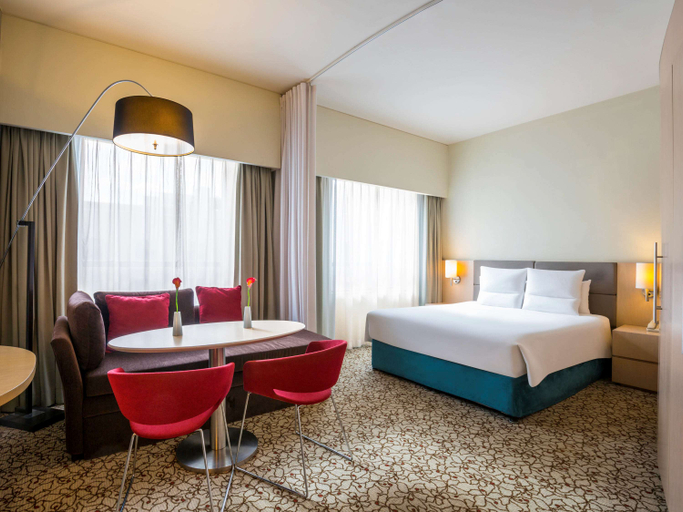 Bedroom 4, Novotel Suites Mall Avenue Dubai, Dubai