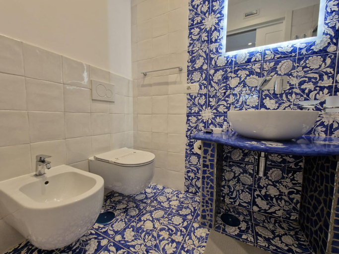 Bathroom 4, Casa Vacanze O'Mulin Ravello via fiume 2 incrocio Pontone, Salerno