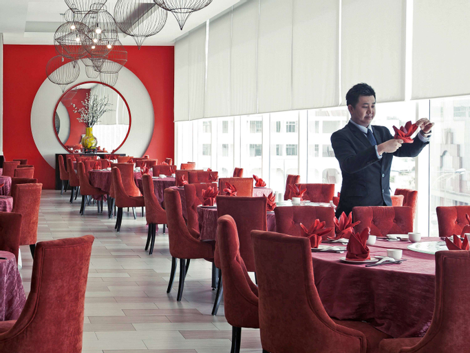 Food & Drinks 5, Pullman Kuching, Kuching
