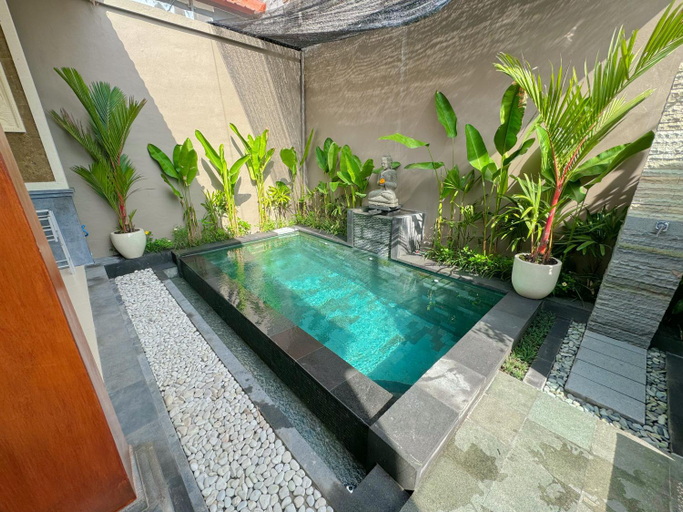 Others 3, Villa magica 2, Gianyar