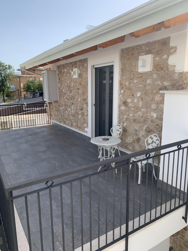 Others 3, LA CASA DI PIETRA, Latina