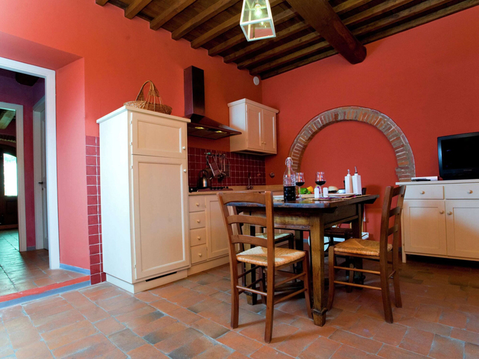 Others 5, Holiday Home in Chianti With Pool, Arezzo