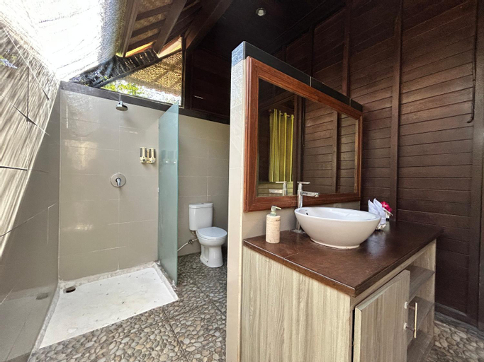 Bathroom 7