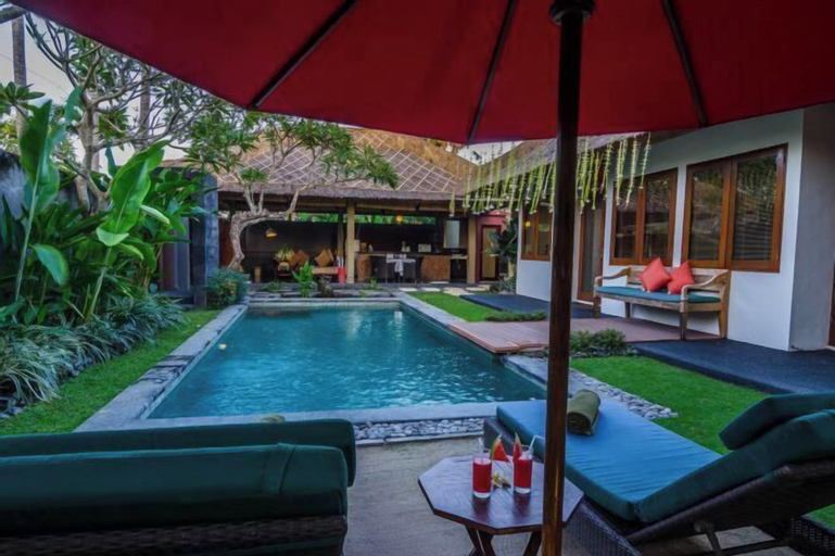 Swimming Pool 3