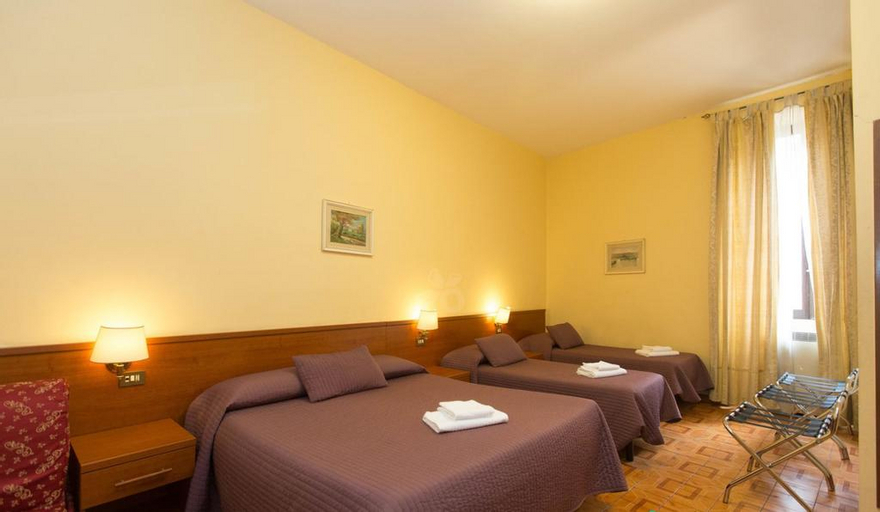 Bedroom 2, Hotel Azzurra, Brescia