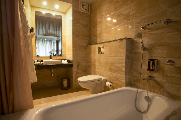 Bathroom, Himalayan Front Hotel by KGH Group, Gandaki