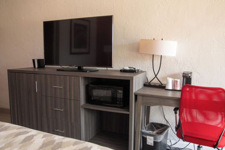 Bedroom 2, Americas Best Value Inn Vandalia, Fayette