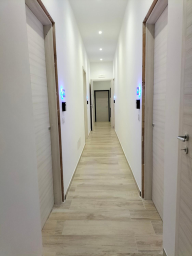 Others 5, I 23 PASSI SCAURI, Latina