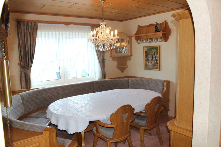 Bedroom 2, Ferienwohnungen am Playmobilpark, Fürth