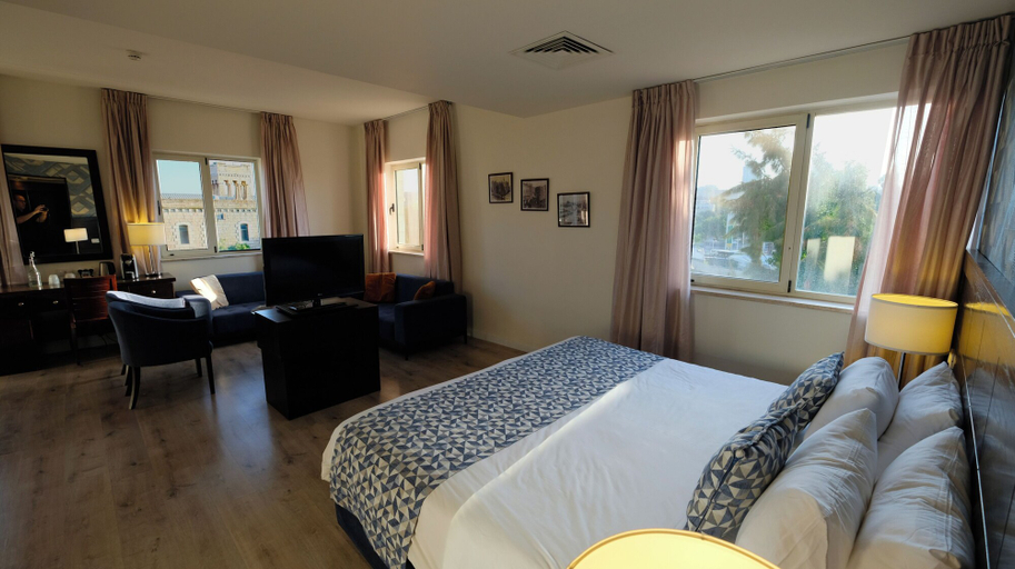 Bedroom 5, St. George Hotel Jerusalem, Jerusalem