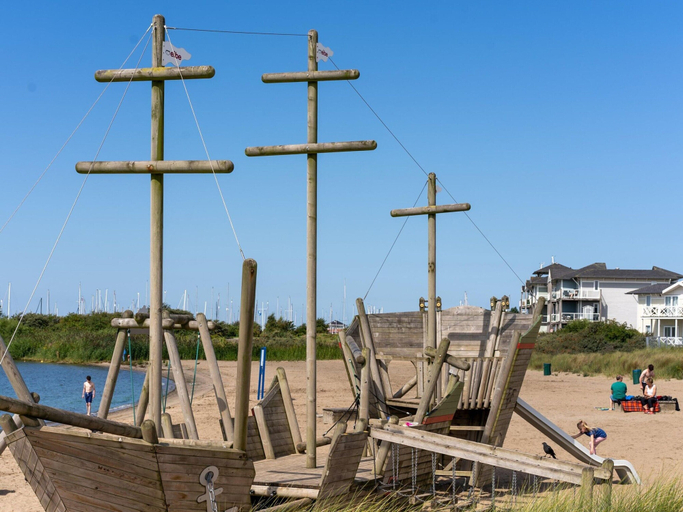 Beach, Luxury Apartment With Combi Microwave, Near Rockanje, Hellevoetsluis
