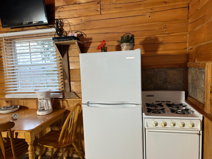 Others 3, Kozy Haven Log Cabin Rentals, Adair