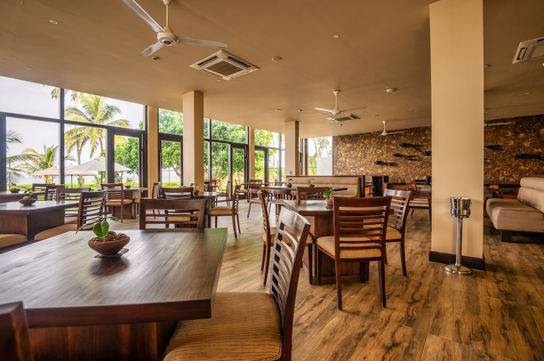 Food & Drinks 5, Shinagawa Beach, Balapitiya